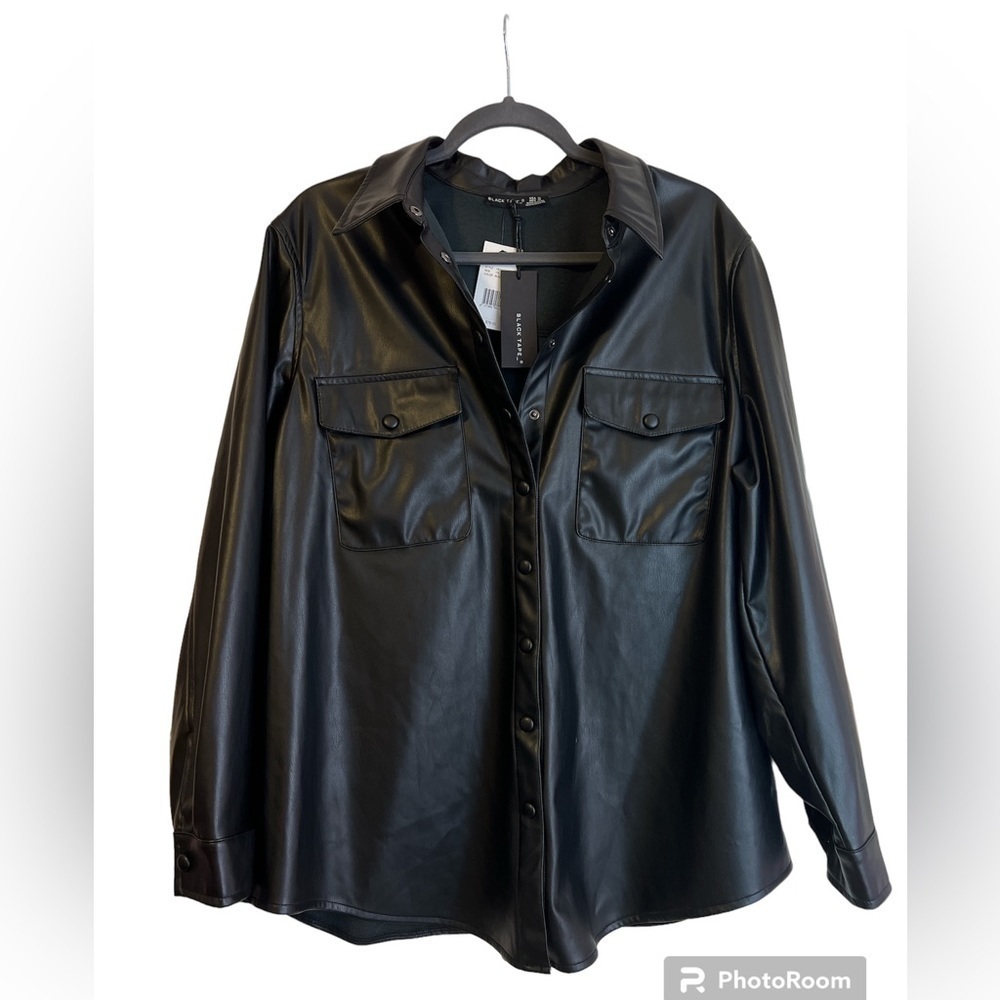 Black Tape- Faux leather long sleeve woman jacket, plus size 1X - Picture 2 of 5